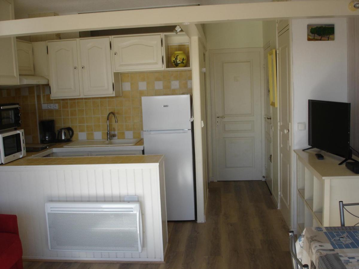 Juste A Cote De La Plage, Wifi Apartment Пор-ла-Нувел Екстериор снимка